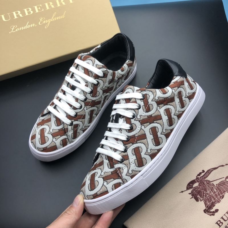 Burberry Low Shoes